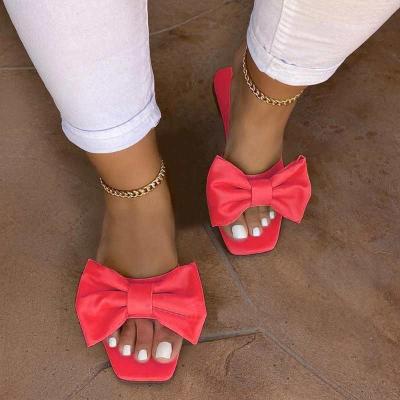 China Fashion trend hot sale 2021 summer new plus size women's shoes fashion bow square head low heel female slippers for sale