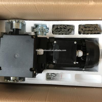 China Black Greenhouse Kits Reducer Gear Motor For Ventilation With Glass Cover Material for sale