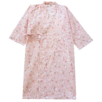 China New design spring and summer kimono thermal casual pajamas flower crushed long robe women's soft satin short sleeve bathrobe women for sale