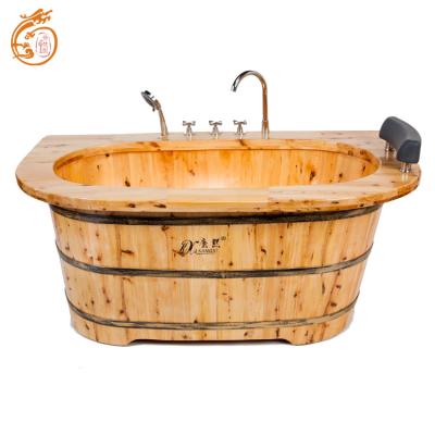 China Cheap Eco - Friendly Teak Freestanding Solid Round Hinoki Chinese Cedar Wooden Bathtub for sale