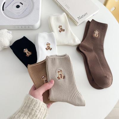 China Hot Selling QUICK DRY Solid Color Women Cotton Fashion Cartoon Animals Embroidery Bear Comfortable Socks Korean Cute Women Lovely Socks for sale