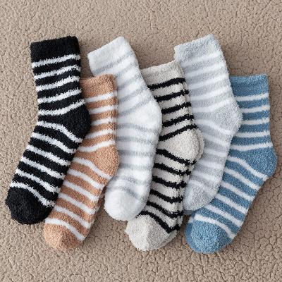 China Wholesale QUICK DRY Winter Fashion Striped Coral Velvet Fuzzy Socks Men Thermal Comfortable Fluffy Thick Warm Indoor Sleep Socks Men for sale