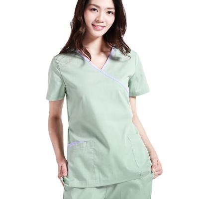 China Breathable Comfortable Anti-wrinkle Medical Uniforms 2022 Stylish Uniforms Nursing Sets Medical Hospital Scrubs Suits Custom Scrub Uniform For Women for sale