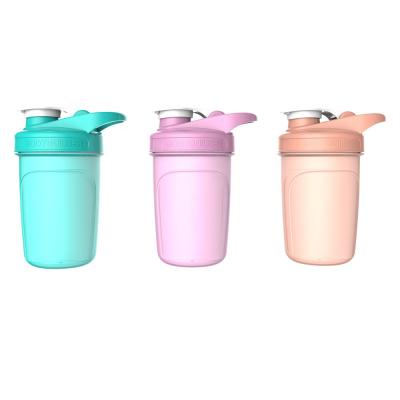 China Sustainable Wholesale Sports Shake Bottle Men And Women Fitness Beaker Stirring Ball Milkshake Cup for sale