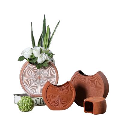 China Modern Design Ceramic Flower Vase Art Terracotta Vase For Home Transitional Office Decor for sale