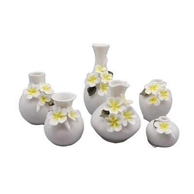 China Transitional Handcraft The Vase Tabletop Handmade Ceramic Vase Gift Flower Home Vase For Home Decor for sale