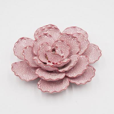 China Flower design factory price fine porcelain color glazed flower handmade ceramic flower decoration for wedding for sale