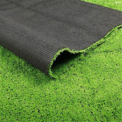 China Cheap artificial grass wall green synthetic grass for home amusement park on sale for sale