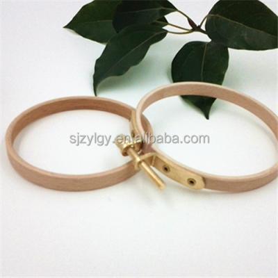 China Eco-friendly Practical China Beech Stitch Machine Wooden Cross Embroidery Hoop for sale