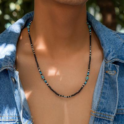 China Environmental Friendly Hot Sale in Europe Men's Vintage Wood Beads Turquoise Beaded Splicing Small Fold With Short Necklace Men's Collarbone Chain for sale