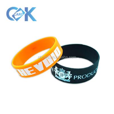 China 2019 Durable Silicone Wristband Custom Colorful Silicone Wristband for sale