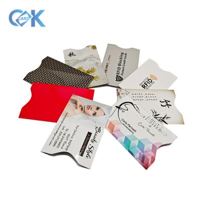 China 2021 Hot Sale Fashion RFID Blocking Card Sleeve Credit Card Protector RFID Blocking Aluminum Foil Swipe Card Holder for sale