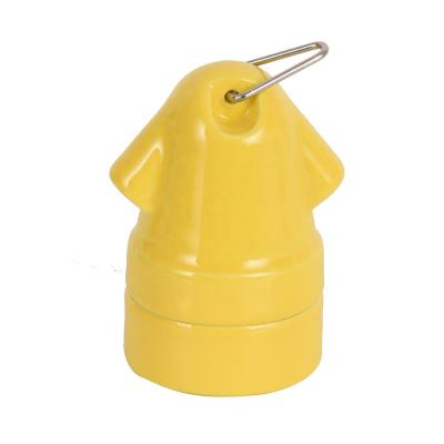 China Yellow Ceramic Screw Manufacturer e 27 Light Bulb Holder Electrical Sockets Holder e26 for sale