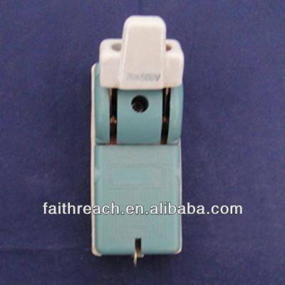 China Single Throw 2poles 20A Ceramic Knife Type 2P20AS Fuse Switch for sale