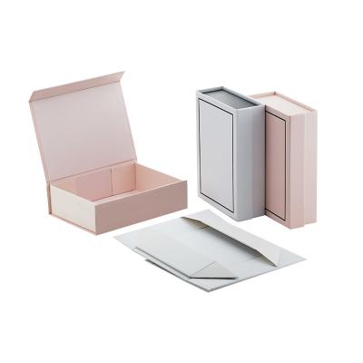 China Luxury OEM Custom Logo Cardboard Folding Gift Boxes Magnetic Closure For Packaging for sale