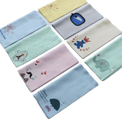 China High quality custom print fiberglass cloth roll/glass cloth/cleaning cloth stocked in microfiber glass for sale