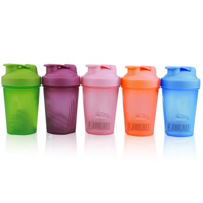 China 2020 Viable Top Sports Shaker Water Bottle Hot Sell Gym Water Bottle Custom Classic Buckle Mixer Bottle for sale