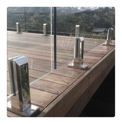 China New modern high quality stainless steel glass barrier for staincase for sale