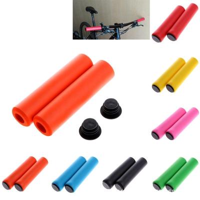 China Absorption Silicone Sweat Cycling Bicycle Grips MTB Mountain Bike Outdoor Handlebar Grips Cover Heavy Support Anti-Slip Grips Bike Part for sale