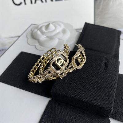 China CLASSIC Wholesale Designer Vintage Letter Earrings For Women Brand Fashion Earrings 2022 for sale