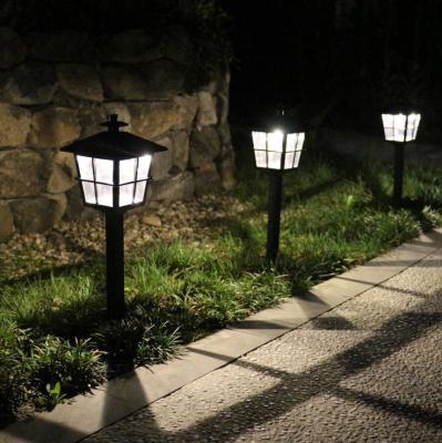 China Garden Yard Patio Driveway Ip44 Lawn Waterproof Plastic Outdoor Pathway Lights Solar Landscape Led Solar Garden Stake Light for sale