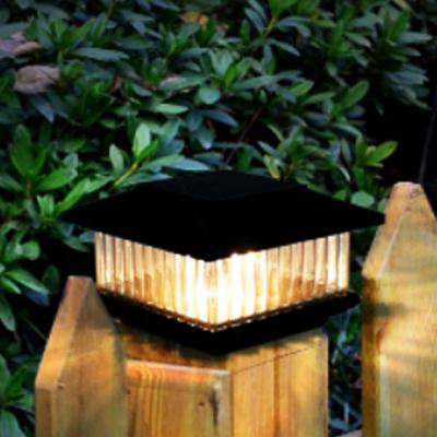 China LOYAL Plastic Black Square Outdoor Garden Post Cap Gate Solar Pillar Lights Solar Post Cap 4x4 Gate Post Solar Lamp for sale