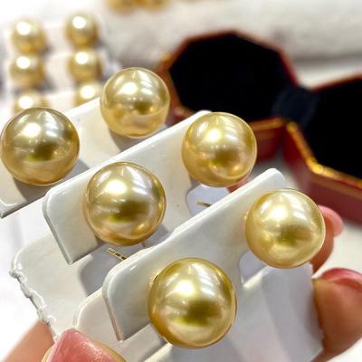 China Real Pure Gold South Sea Pearl Stud Earrings Round Philippines Jewelery 18k Gold Classic Fine Seawater Pearl Earrings for sale