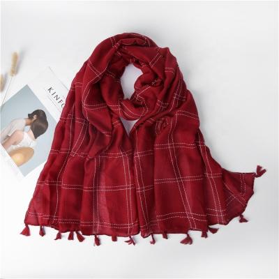 China Cotton Tassel Scarf Women Hijab Chiffon Scarf Luxury Cheap Fashion Printed Tassel Scarf for sale