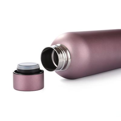 China Stainless Steel Vacuum Flask Sustainable Hydraulic Water Bottle Insulated Sports Bottle for sale