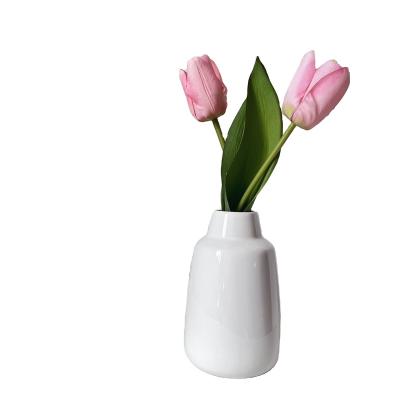 China Modern Ceramic Hot Selling Vases Flower Vase Tabletop Insurance Vases Trade With Competitive Price for sale