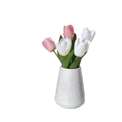 China White Mini Ceramic Vase Porcelain Flower Vase Tabletop Porcelain Flower Vase With Best Service And Low Price for sale