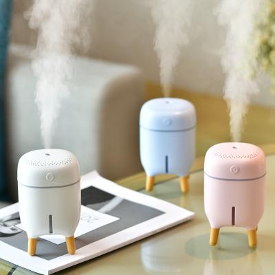 China Car 240ml Mini Personal Desktop Humidifier Shelf USB Ultrasonic Air Humidifier For Bedroom for sale