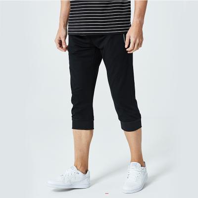 China Anti-pilling 2019 Black/White Cropped Pants Men's Three Quarter Drawstring Pants Casual Elastic Waist Men's Sportswear Tracksuit for sale