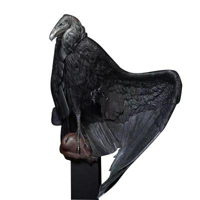 Cina Ornamento di metallo decorativo fatto a mano/Art Spray Paint Large Bronze Eagle Statue in vendita