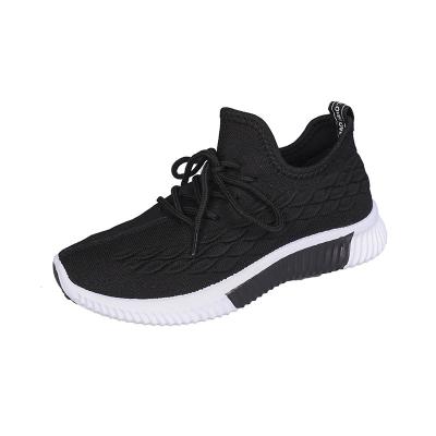 China Cushioning Fashion Trend Mesh And Rubber Materials Running Shoes For Lovers for sale