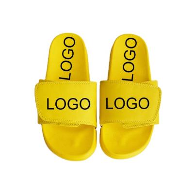 China Fashion Trend Sales Family Bathroom Slippers Warm Indoor Adult Non-Slip Floor Home Slippers Soft Bedroom Slippers for sale