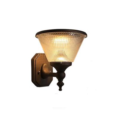 China Garden Quality IP65 Waterproof Lighting Outdoor Solar Wall Light Lighting for sale