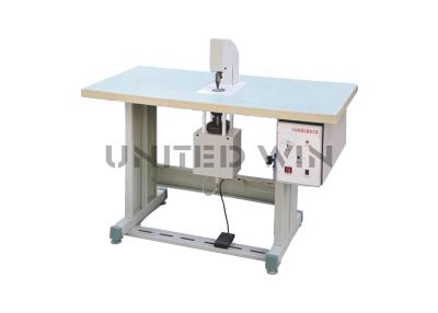 China Automatic Disposable Protective Face Mask Earloop Spotwelding Making Machine for sale