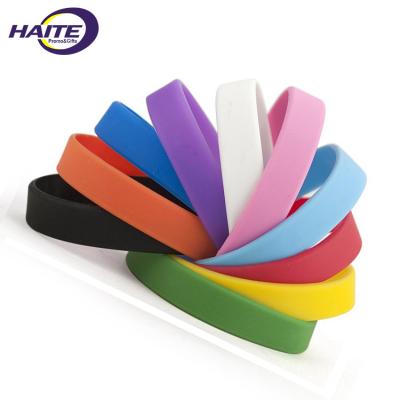 China Custom Cheap Cute Jamaica Fitness Sport Silicone Wristband for sale