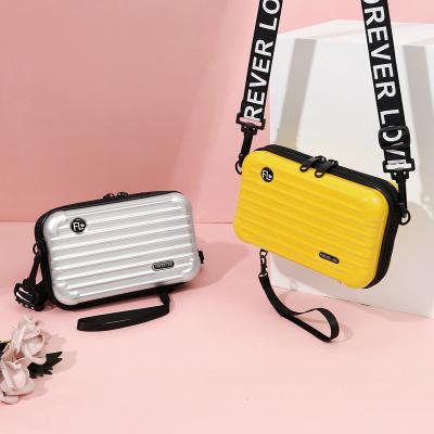 China New Fashion Cross - Body Box Cosmetic Case Wash Bag Women Shape Luggage Shape Small Square Bag for sale