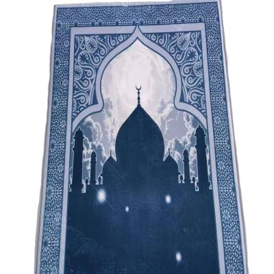 China Turkey Non-slip Design Mosque Prayer Blanket 15mm Persian Muslim Carpet for sale