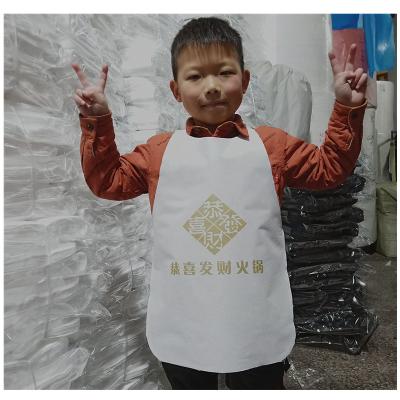 China Hot Selling Disposable Adult Bib Lace Restaurant Nonwoven Funny Adult Bibs With Plastic Bibs for sale