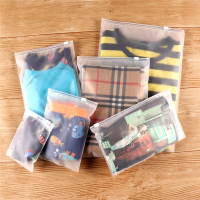 China Custom Moisture Proof Plastic Zipper Bag Plastic Clothing Zipper Lock Packaging Cosmetic Printed Zipper Lock Bags Wholesale for sale