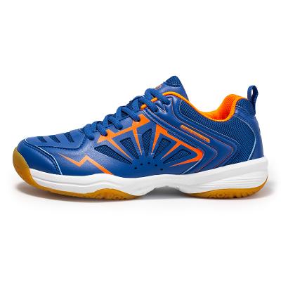 China 2021 Fashion Comfortable Badminton Shoes Men Women Rubber for sale