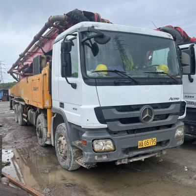 China Handgetriebe Sinotruk-Chassis ausgerüstet mit überholten Komponenten und Reifen zu verkaufen