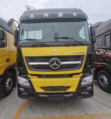 China Chasis Sinotruk de 500 CV camión tractor de trabajo pesado 6 × 4 rueda motriz para un control óptimo en venta