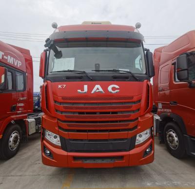 China Het slepen op lange afstand is makkelijker gemaakt met een JAC 6X4 vrachtwagen met comfortabele luchtophanging Te koop