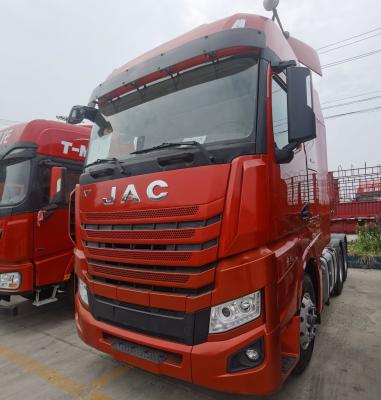 China Zware vrachtwagen veelzijdige JAC 6X4 vrachtwagen met 600L brandstoftank en 31-40t laadcapaciteit Te koop