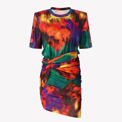 China Ladies Breathable T-shirt and Skirt Suit Asymmetric Two Piece Suit with Colorful Gradient Printing and Waist Size for sale