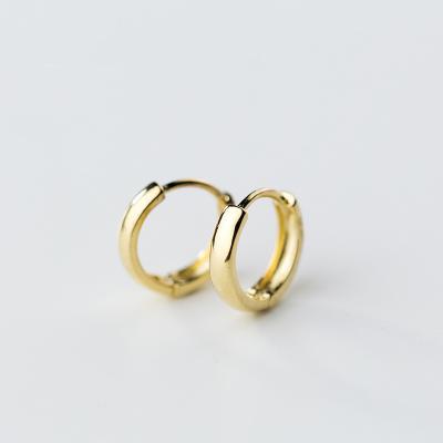 China Vintage S925 Silver Earring Circle Earring Simple Smooth Round Ear Studs Ear Bone Stud for sale